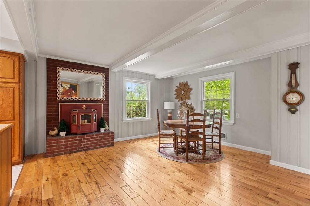 124 Hillside Road North Andover, MA 01845 - Photo 10 of 24 Gallery Image 10