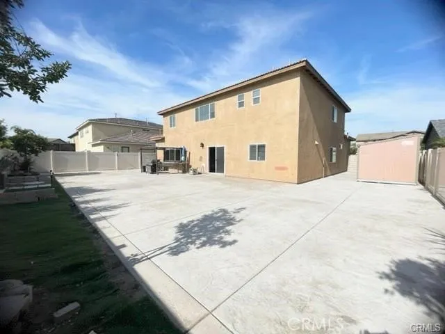 a view of a house with a outdoor space