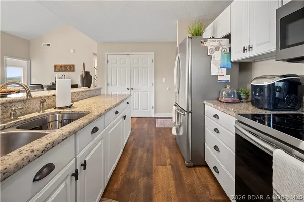 $305,000 | 312 Windsor Bay Drive, Unit 4A, Camdenton, MO 65020