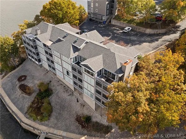 $305,000 | 312 Windsor Bay Drive, Unit 4A, Camdenton, MO 65020
