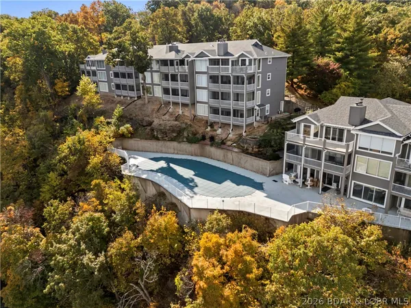 $305,000 | 312 Windsor Bay Drive, Unit 4A, Camdenton, MO 65020