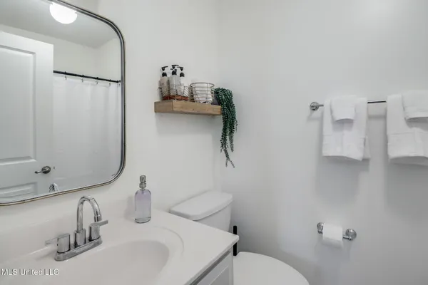 $350,000 | 2207 Government Street, Unit 20, Ocean Springs, MS 39564