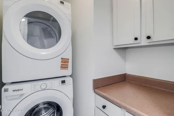 $350,000 | 2207 Government Street, Unit 20, Ocean Springs, MS 39564