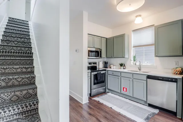 $350,000 | 2207 Government Street, Unit 20, Ocean Springs, MS 39564