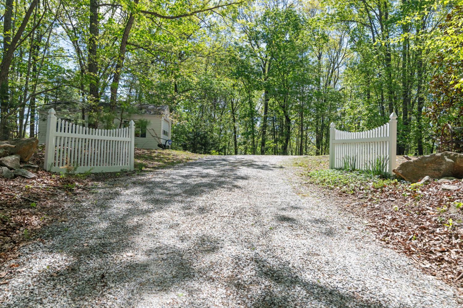 298 Braxton Ridge Road Amherst, VA 24521 - Photo 3 of 65