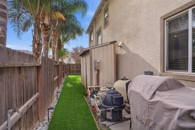 $645,000 | 1239 Jewel Flower Drive, Patterson, CA 95363