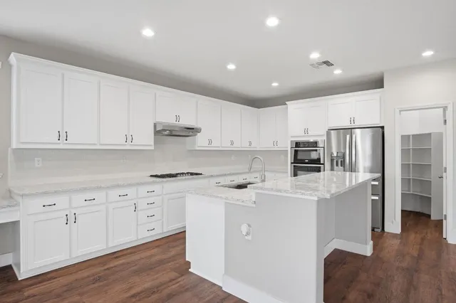 $645,000 | 1239 Jewel Flower Drive, Patterson, CA 95363