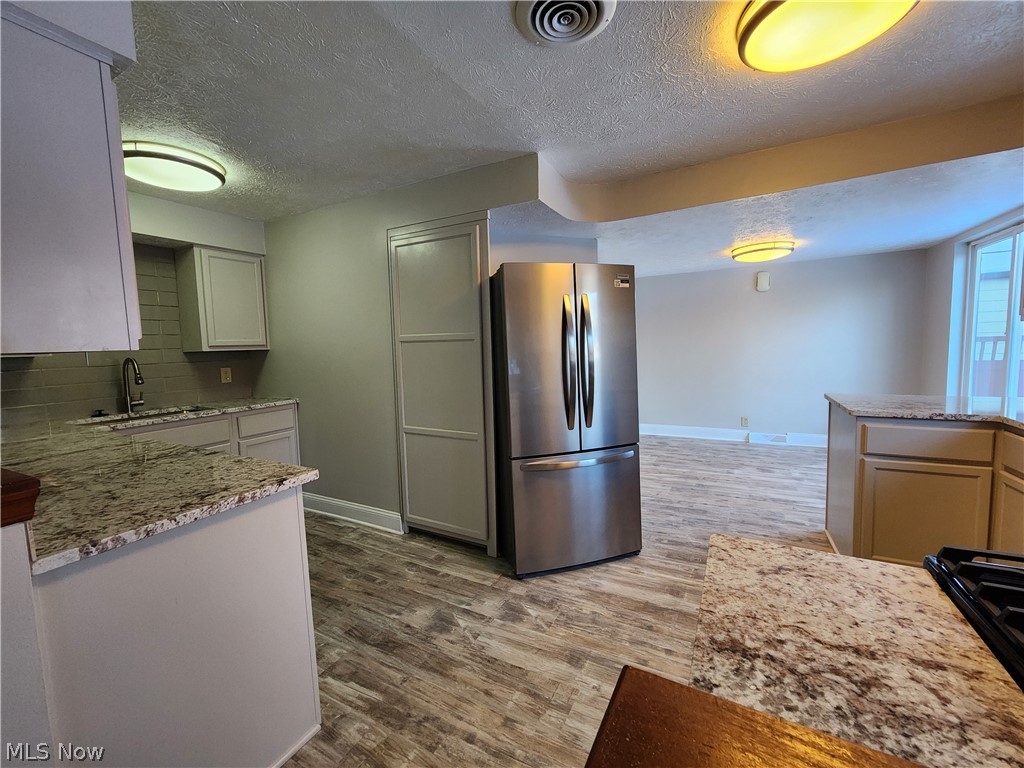 2452 Bromley Road Cleveland, OH 44118 - Photo 5 of 24