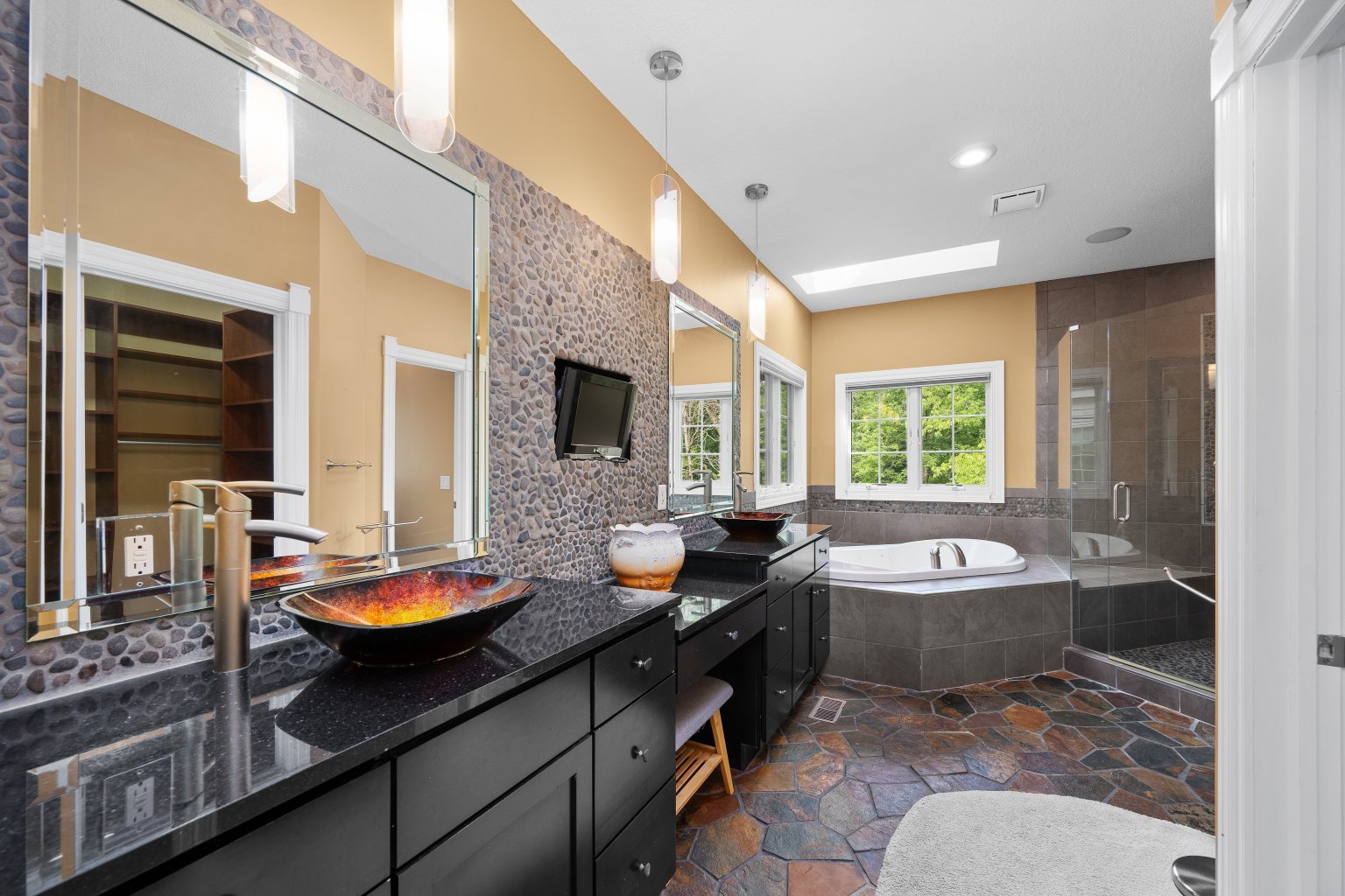 2296 Forest Reed Place Le Claire, IA 52753 - Photo 43 of 77
