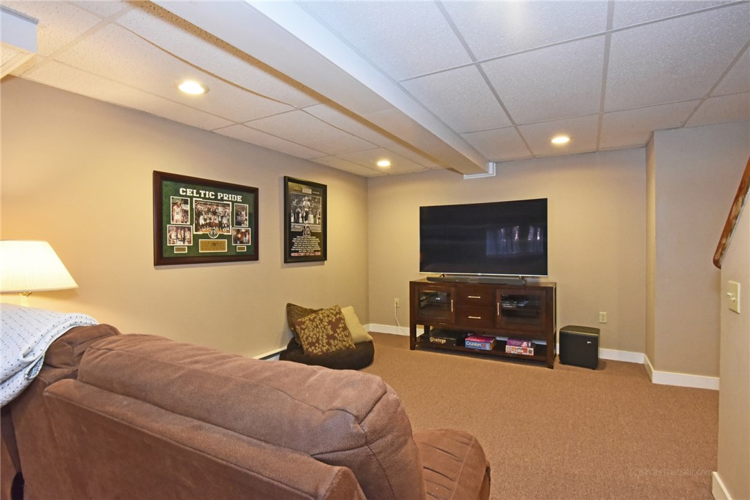 2 Howland Farm Road East Greenwich, RI 02818 - Photo 31 of 40 Gallery Image 31