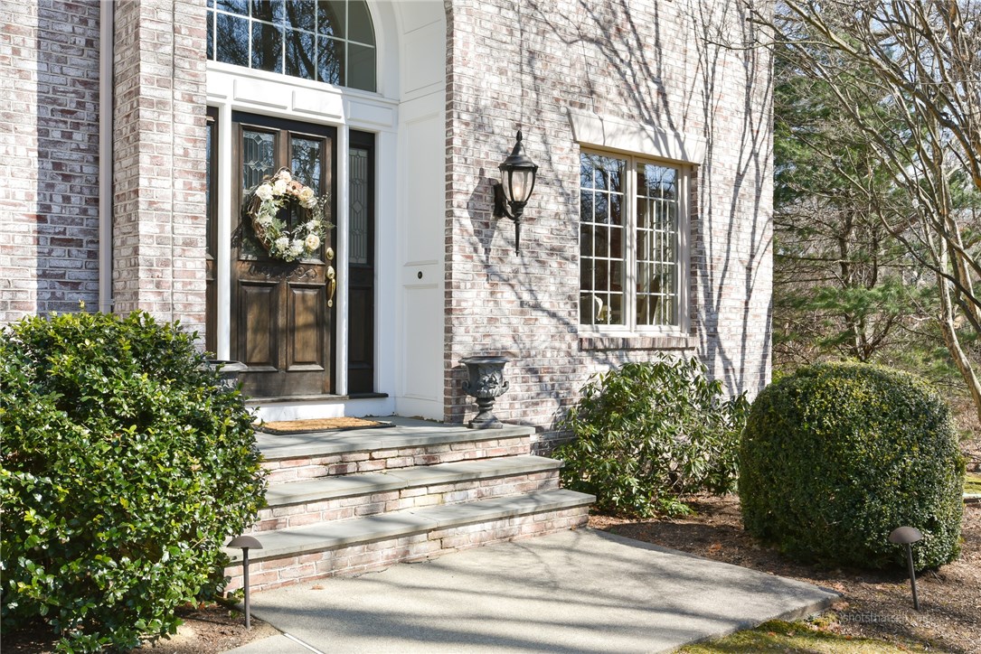 2 Howland Farm Road East Greenwich, RI 02818 - Photo 4 of 40 Gallery Image 4