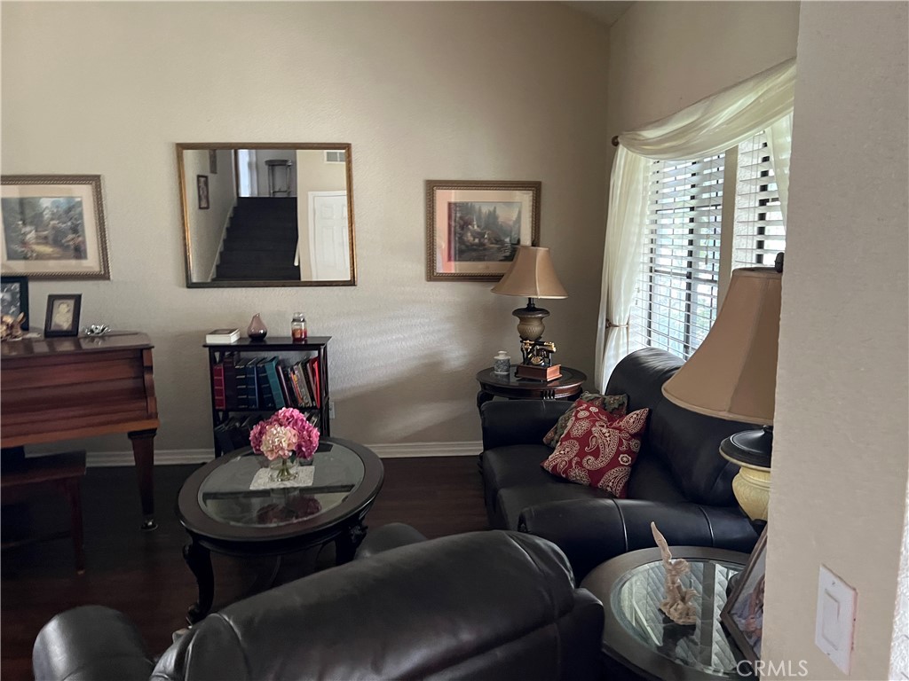 5878 Palencia Drive Riverside, CA 92509 - Photo 4 of 24