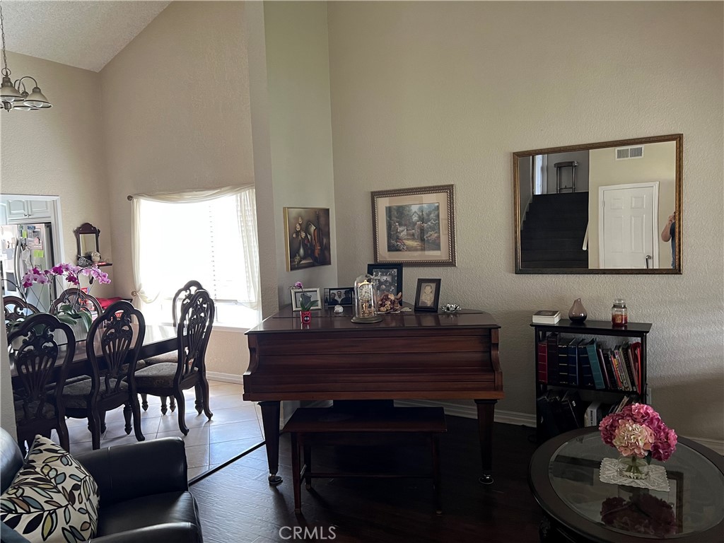 5878 Palencia Drive Riverside, CA 92509 - Photo 5 of 24