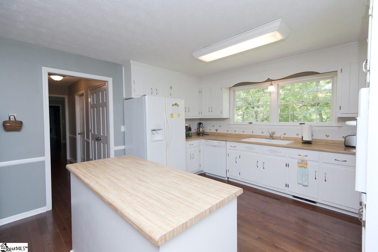 451 Hindman Road Travelers Rest, SC 29690 - Photo 3 of 15 Gallery Image 3