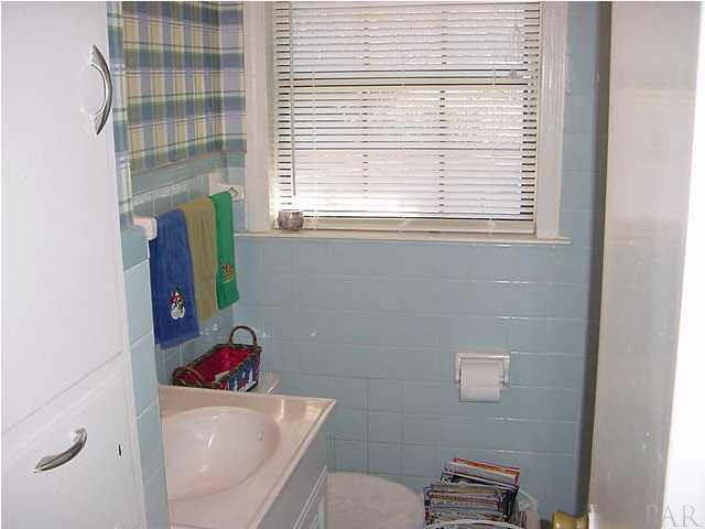 5758 Hickory Street Milton, FL 32570 - Photo 13 of 21