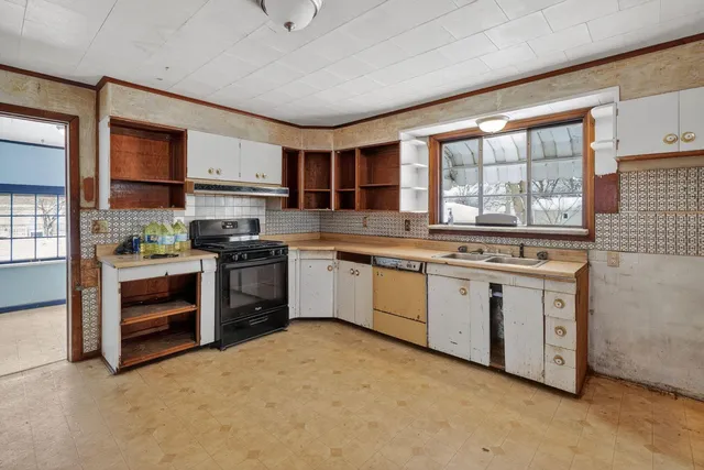 $45,000 | 320 South 5th Street, Sheldon, IL 60966