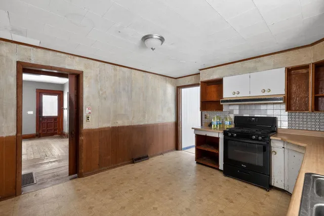 $45,000 | 320 South 5th Street, Sheldon, IL 60966