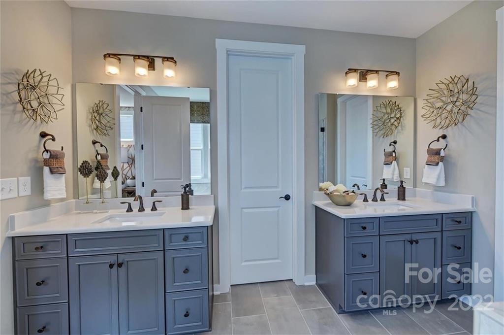 15212 Shallow Ridge Road, Unit 275 Charlotte, NC 28278 - Photo 29 of 40 Gallery Image 29