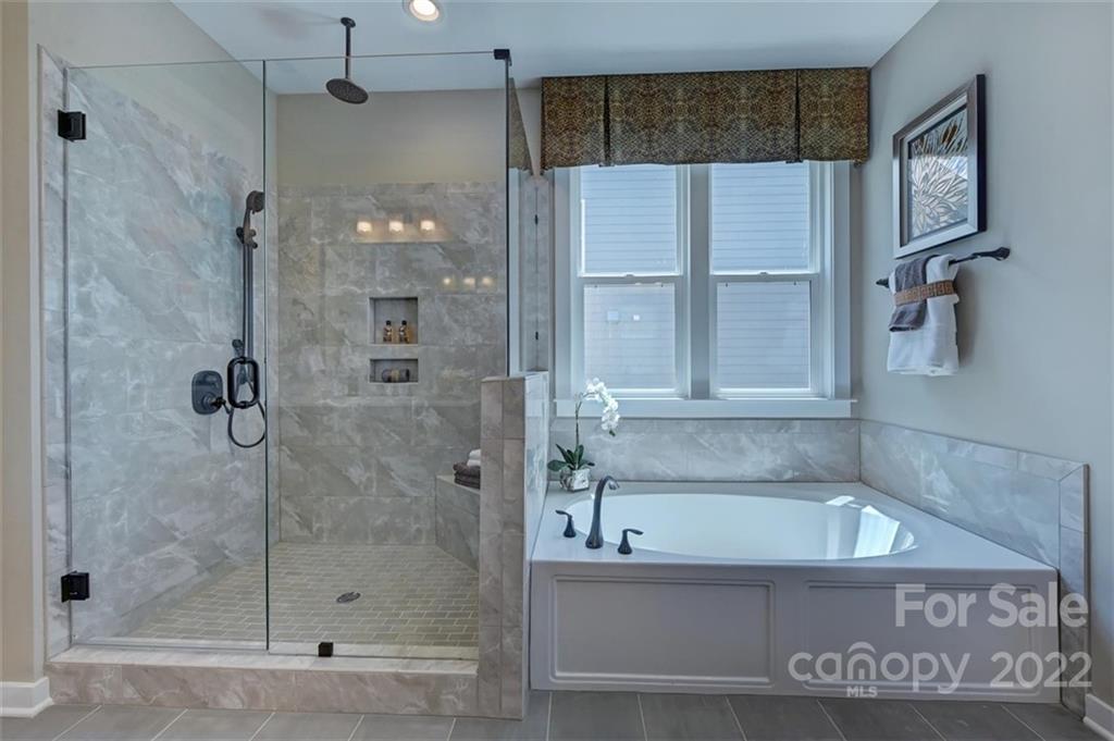 15212 Shallow Ridge Road, Unit 275 Charlotte, NC 28278 - Photo 32 of 40 Gallery Image 32