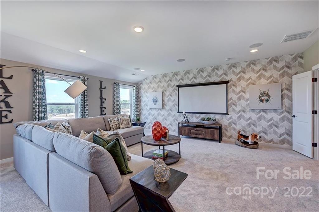 15212 Shallow Ridge Road, Unit 275 Charlotte, NC 28278 - Photo 37 of 40 Gallery Image 37