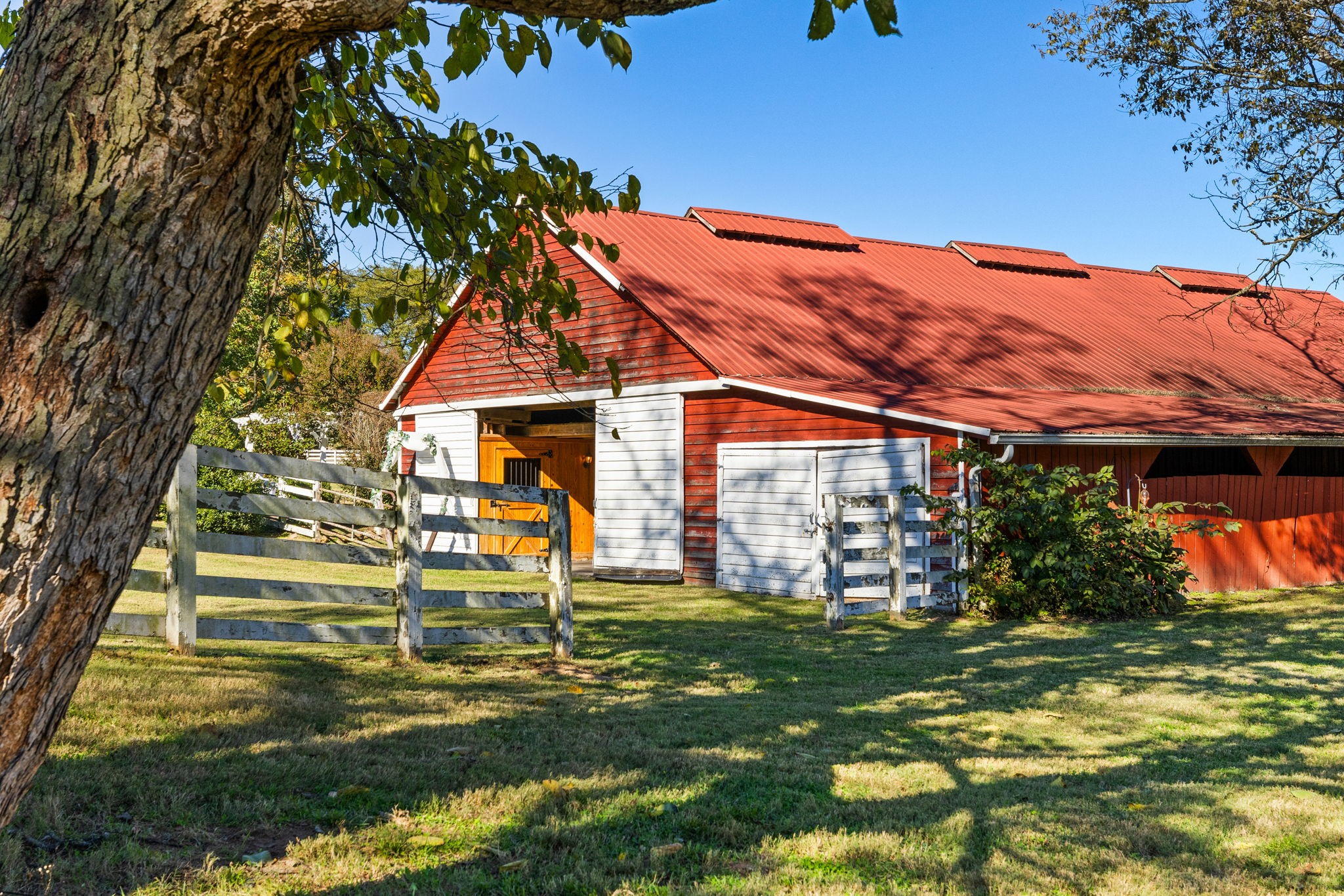 2133 Allisona Road Eagleville, TN 37060 - Photo 61 of 100 a front view of house with yard