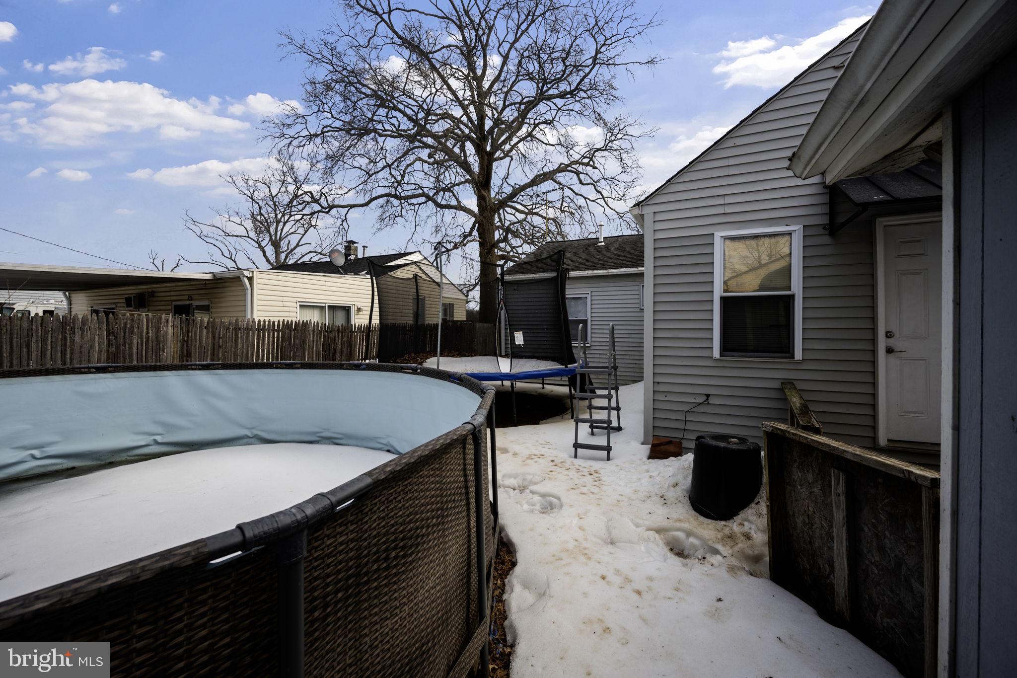 1812 Kitty Hawk Road Essex, MD 21221 - Photo 32 of 44 a view of outdoor space and yard