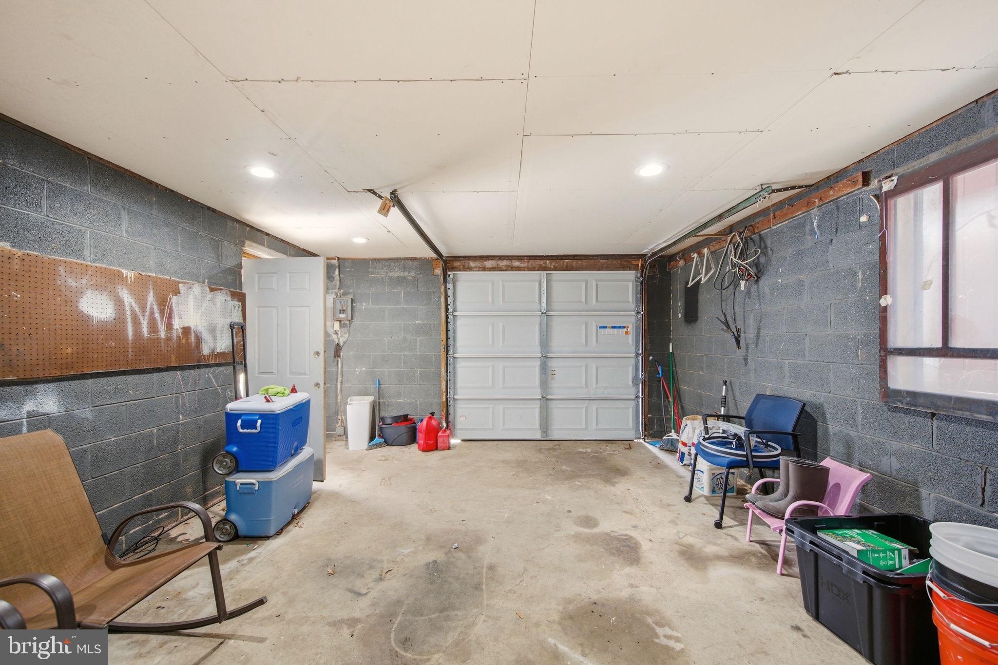 1812 Kitty Hawk Road Essex, MD 21221 - Photo 35 of 44 a room with furniture and air hockey table