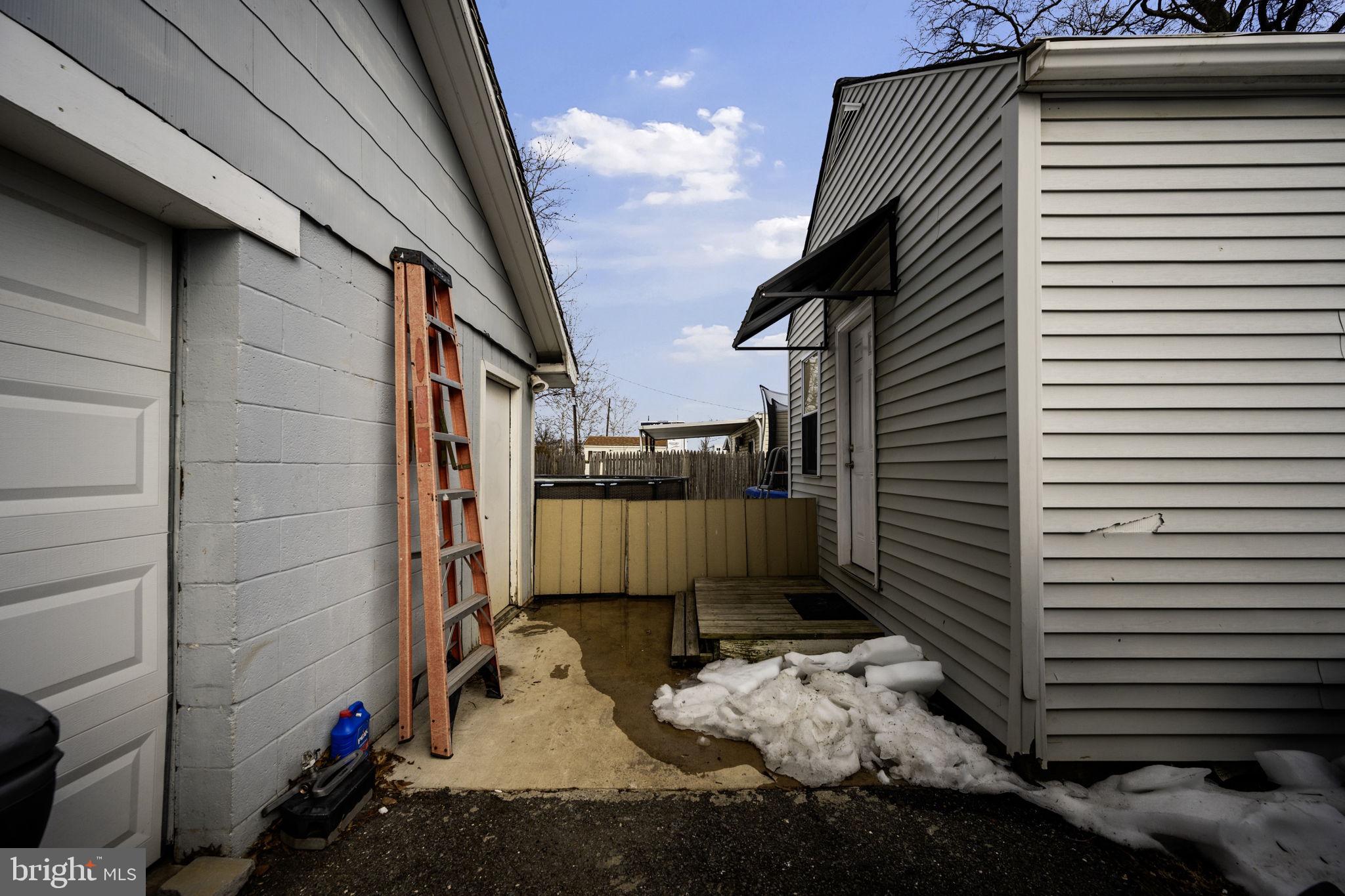 1812 Kitty Hawk Road Essex, MD 21221 - Photo 37 of 44