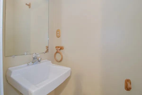 $905 | 371 Peabody Drive, Unit 4, Clarksville, TN 37042