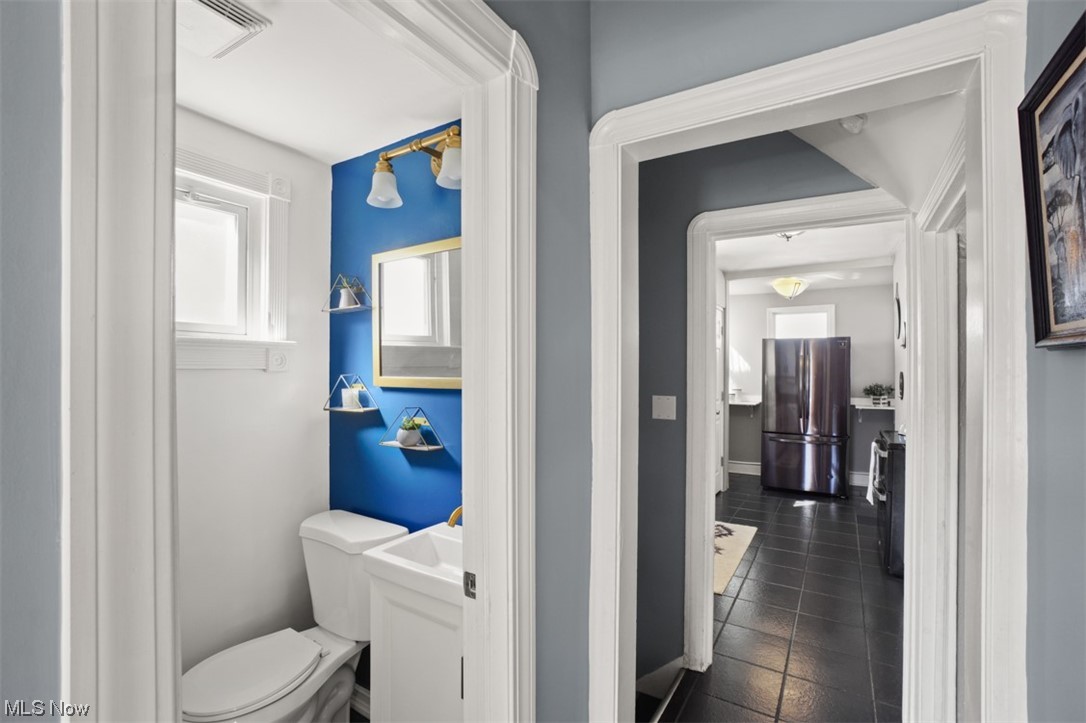 3631 Bainbridge Road Cleveland Heights, OH 44118 - Photo 10 of 20 First floor bathroom with stand up shower