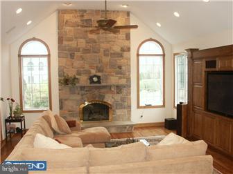758 Riverton Road Moorestown, NJ 08057 - Photo 5 of 12
