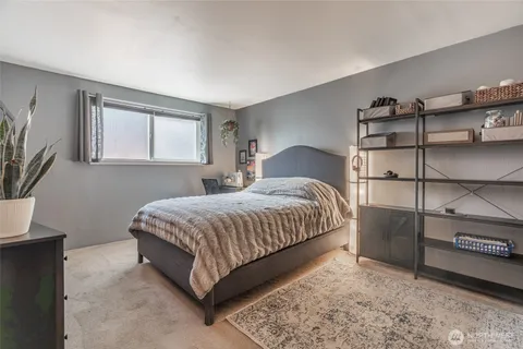 $300,000 | 17515 151st Avenue Southeast, Unit 66, Renton, WA 98058