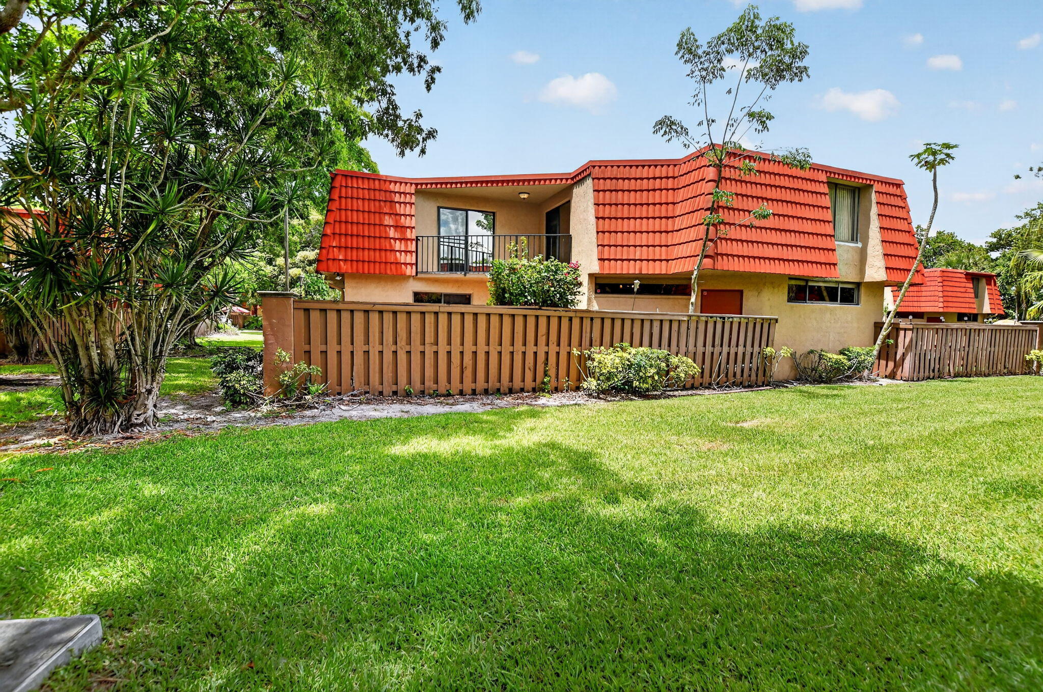 8099 Severn Drive, Unit D Boca Raton, FL 33433 - Photo 3 of 52 3-web-or-mls-DSC_5670