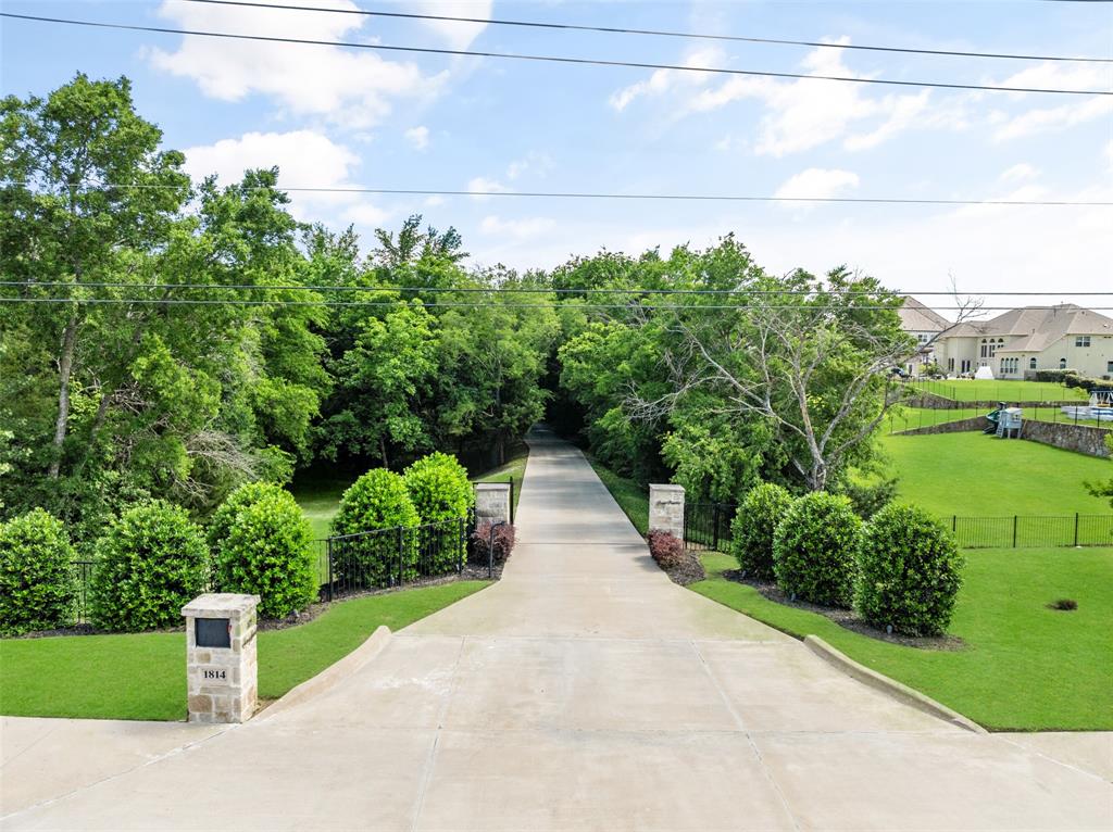 1814 Stacy Road Fairview, TX 75069 - Photo 5 of 36 a view of a pathway with a park