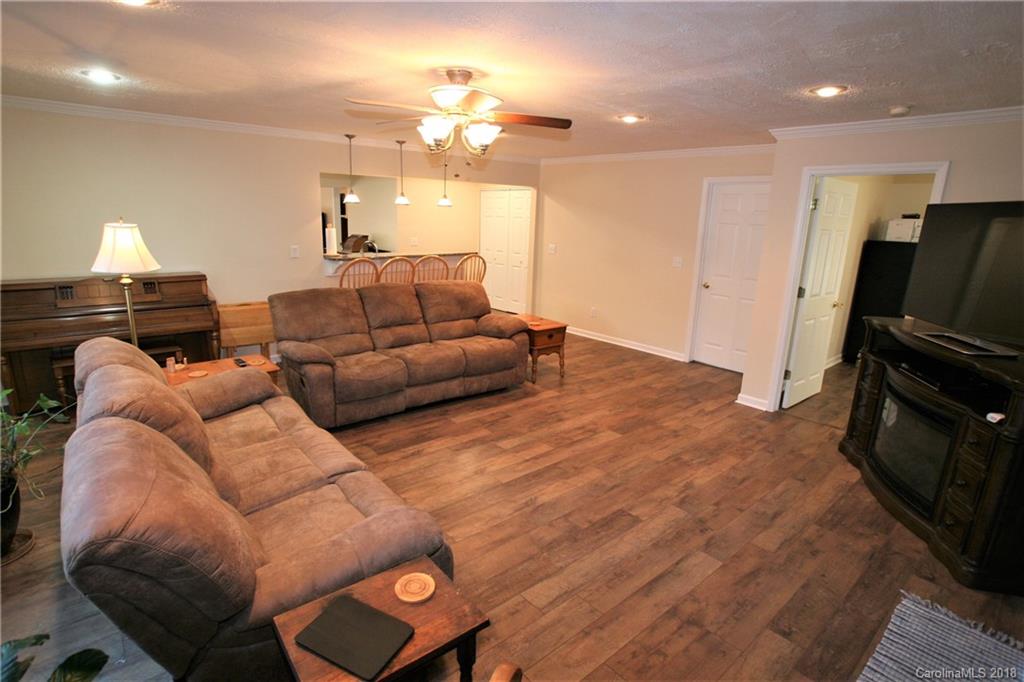 10115 Hambright Road Huntersville, NC 28078 - Photo 13 of 25 Gallery Image 13
