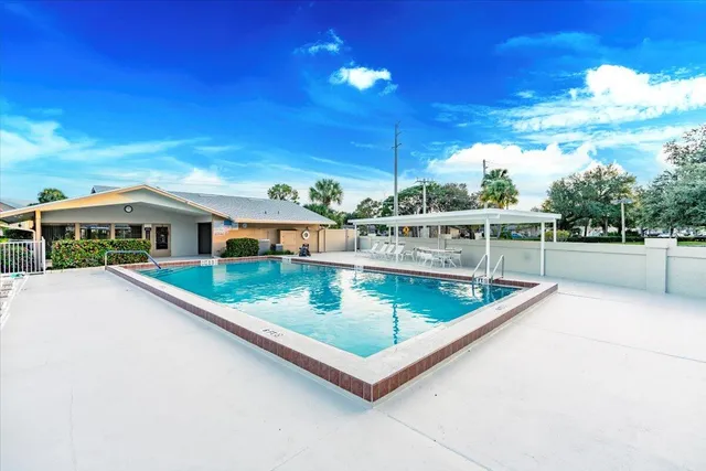 $215,000 | 3021 Southeast Aster Lane, Unit 705, Stuart, FL 34994