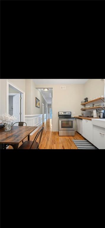 883 Sims Street Southwest Atlanta, GA 30310 - Photo 6 of 12 Gallery Image 6