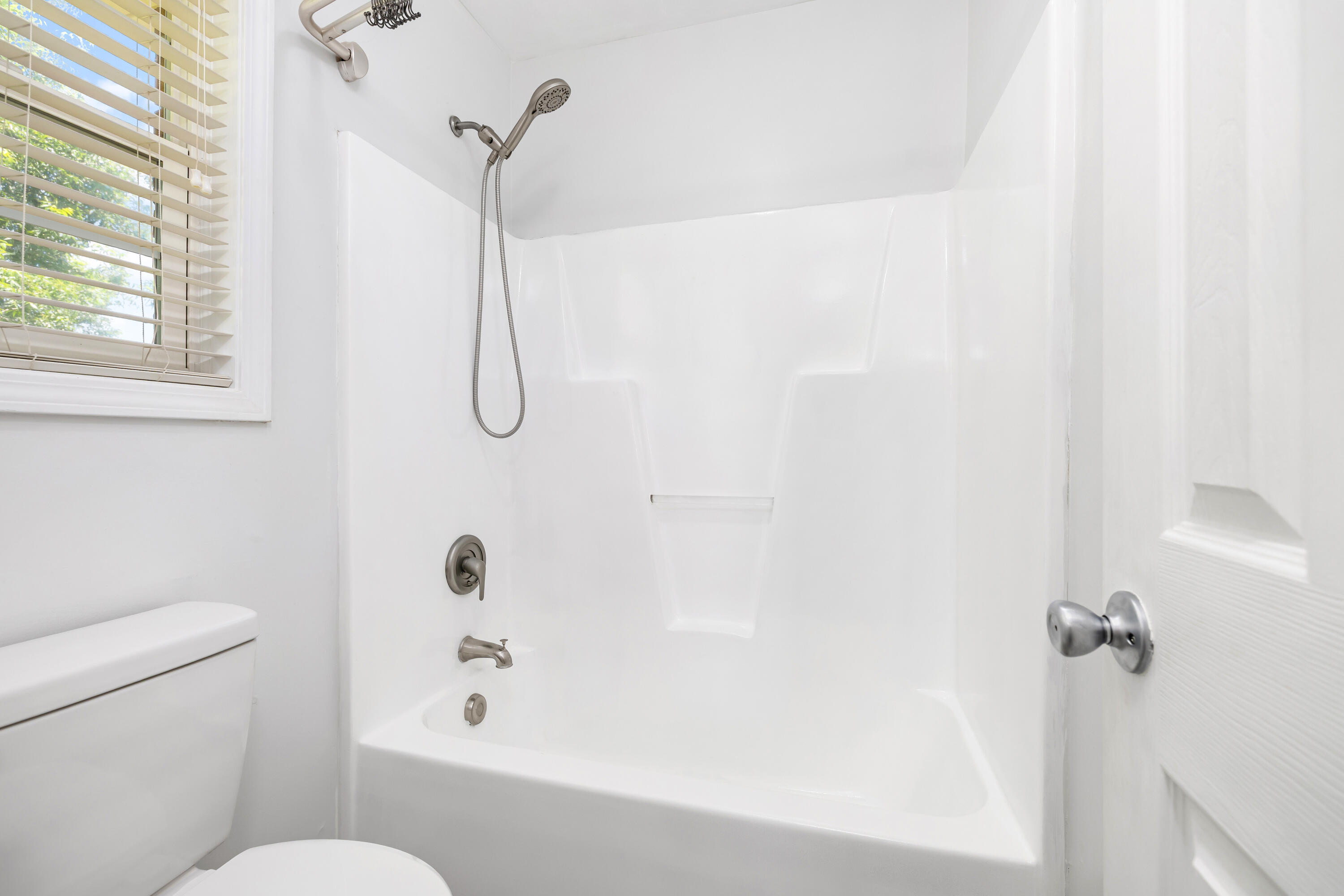 4915 Ridge Street Dalzell, SC 29040 - Photo 25 of 26 Primary Bathroom