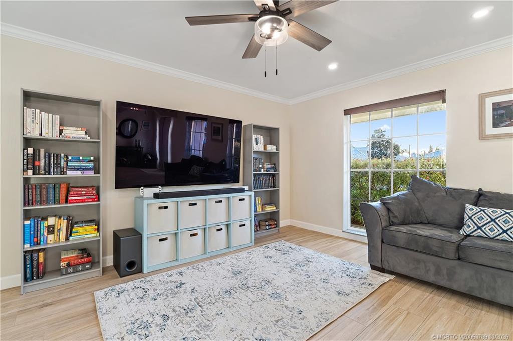 3881 Southeast Fairway West Stuart, FL 34997 - Photo 15 of 77