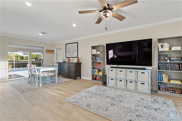 $725,000 | 3881 Southeast Fairway West, Stuart, FL 34997