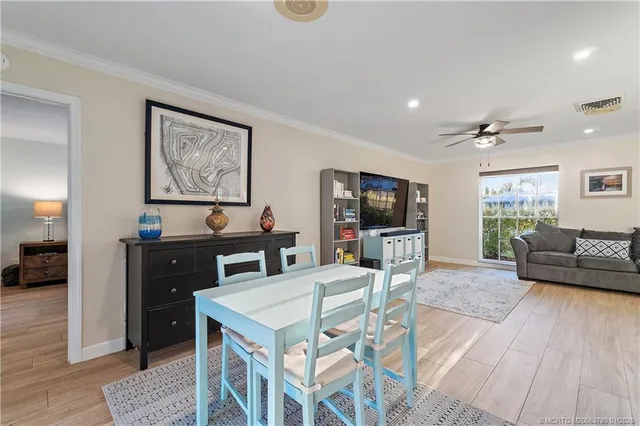 $725,000 | 3881 Southeast Fairway West, Stuart, FL 34997