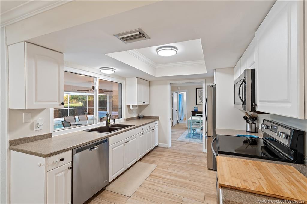3881 Southeast Fairway West Stuart, FL 34997 - Photo 29 of 77