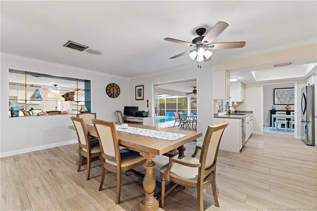 $725,000 | 3881 Southeast Fairway West, Stuart, FL 34997