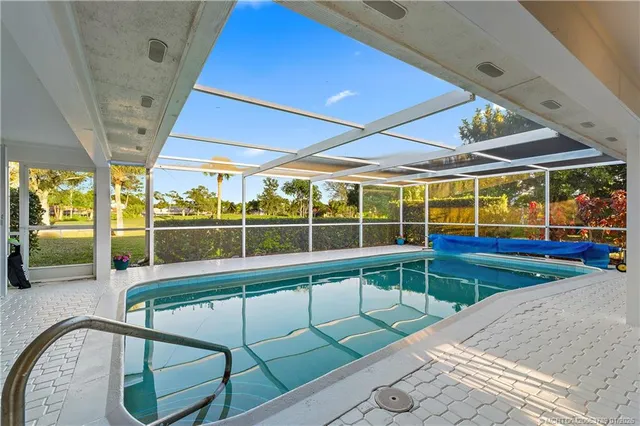 $725,000 | 3881 Southeast Fairway West, Stuart, FL 34997