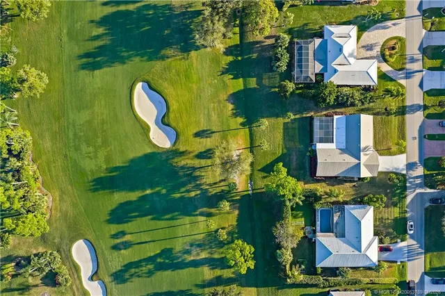 $725,000 | 3881 Southeast Fairway West, Stuart, FL 34997