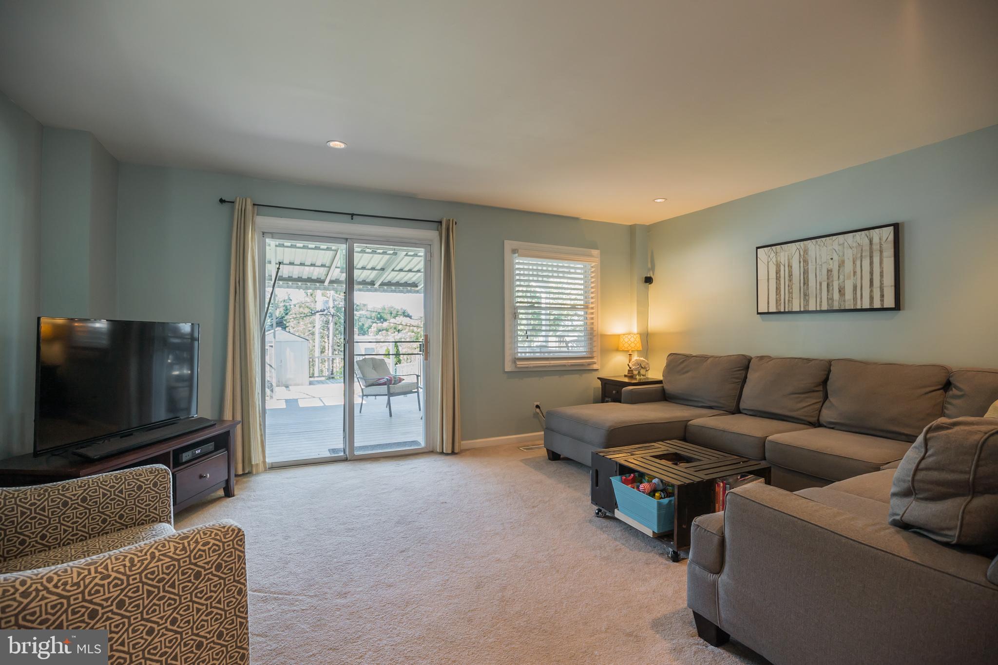 4260 Lawnside Road Philadelphia, PA 19154 - Photo 8 of 29 Gallery Image 8