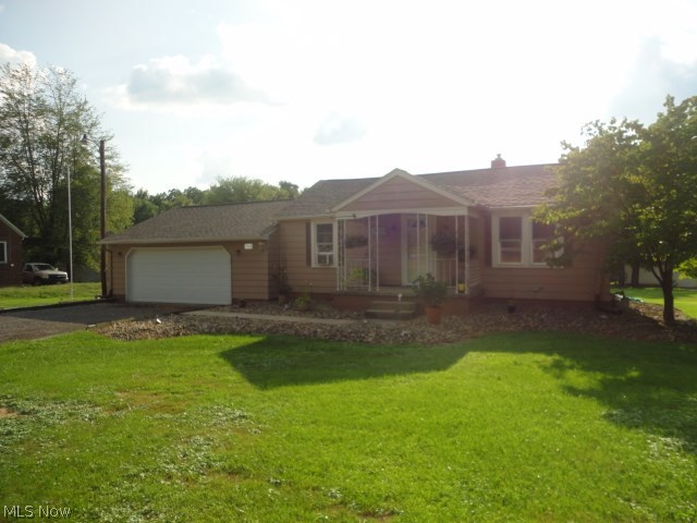 1940 Brookfield Road Hubbard, OH 44425 - Photo 1 of 22 Gallery Image 1