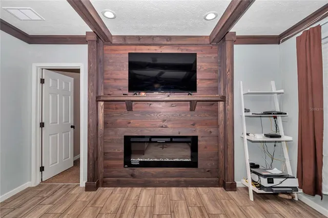 $490,000 | 7565 Dewey Robbins Road, Howey-in-the-Hills, FL 34737