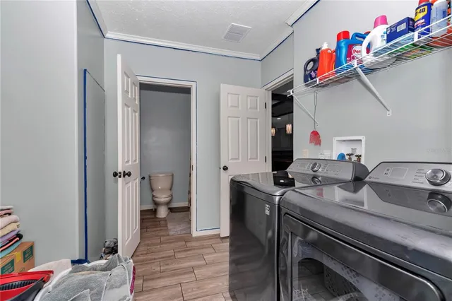 $490,000 | 7565 Dewey Robbins Road, Howey-in-the-Hills, FL 34737