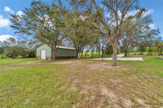 $490,000 | 7565 Dewey Robbins Road, Howey-in-the-Hills, FL 34737